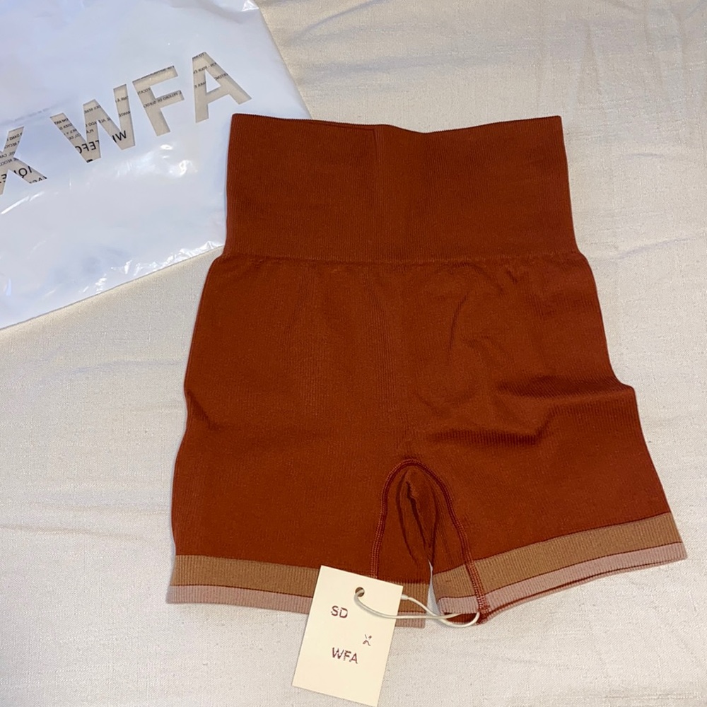 Sarah’s Day seamless bike short - burnt clay